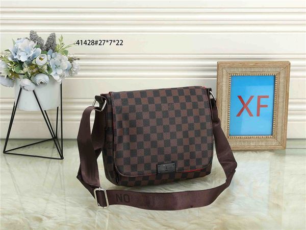 luxurys designers mens shoulder bags man briefcases fashion handbag bolsas messenger bag crossbody bag purse v006
luxurys designers mens shoulder bags man briefcases fashion handbag bolsas messenger bag crossbody bag purse v006