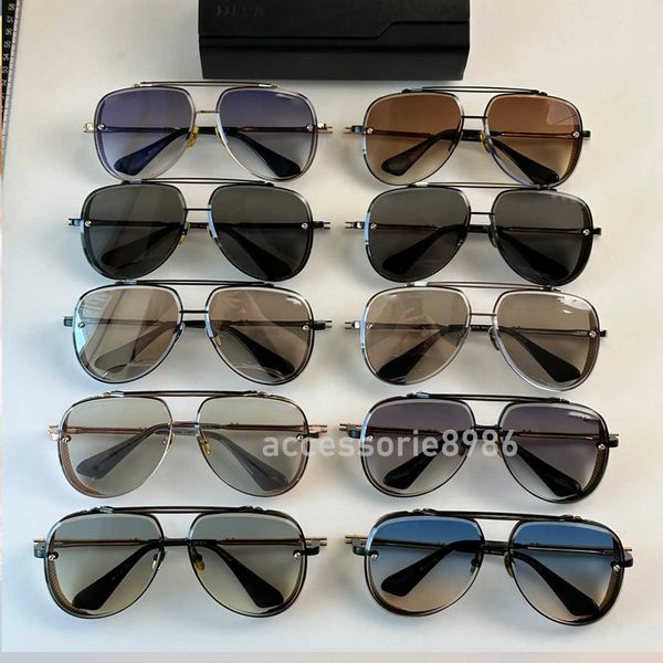 men's and women's identical 2023 new sunglasses for outdoor driving retro designer personality square frame double beam gradient d, White;black
men's and women's identical 2023 new sunglasses for outdoor driving retro designer personality square frame double beam gradient d, White;black