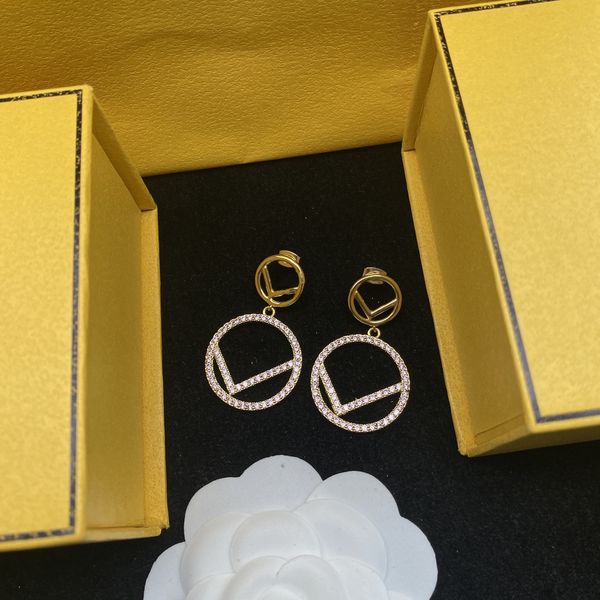 2023 fashion ear stud for women luxury charm hoop earrings gold f ear studs brand designer jewelry bangle necklace lady elegant earring a7, Golden;silver
2023 fashion ear stud for women luxury charm hoop earrings gold f ear studs brand designer jewelry bangle necklace lady elegant earring a7, Golden;silver