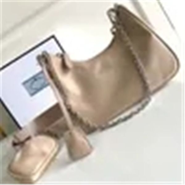 hobo bag designer bag re-edition shoulder bags luxury bags nylon bag zipper classic three-in-one sotf casual canvas woman pouch fashion nylo
hobo bag designer bag re-edition shoulder bags luxury bags nylon bag zipper classic three-in-one sotf casual canvas woman pouch fashion nylo