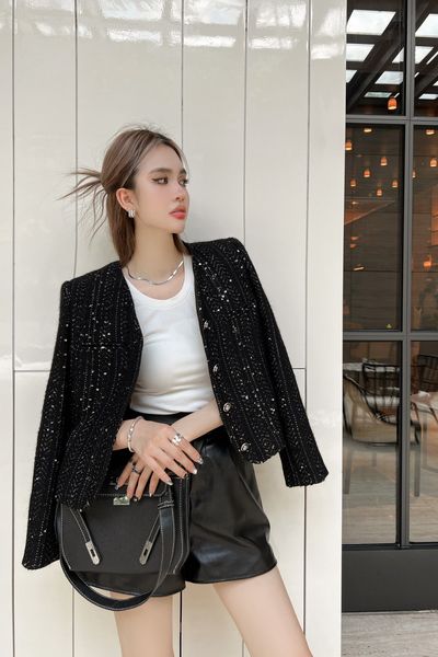 chan cccc jacket plus size 2023 winter jacket women designer jacket women jacket designer fashion sequins chains tweed jacket camellia coat, Black;brown
chan cccc jacket plus size 2023 winter jacket women designer jacket women jacket designer fashion sequins chains tweed jacket camellia coat, Black;brown