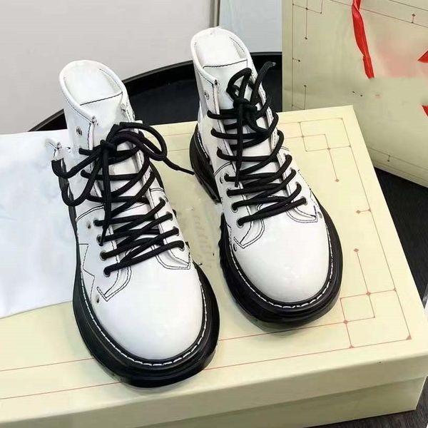 designer luxury leather shoes boot graffiti tread slick men women casual socks shoe platform half boots white black trainers 05
designer luxury leather shoes boot graffiti tread slick men women casual socks shoe platform half boots white black trainers 05