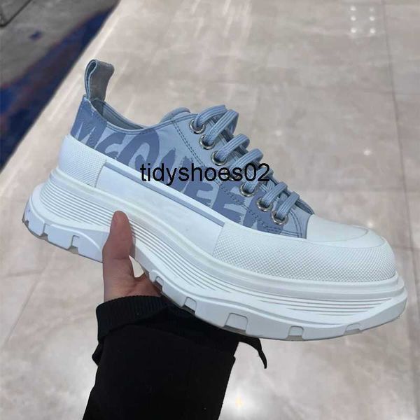 01 women 2023 new color light blue letter graffiti thick sole heightening couple casual little white shoes dad shoes, Black
01 women 2023 new color light blue letter graffiti thick sole heightening couple casual little white shoes dad shoes, Black