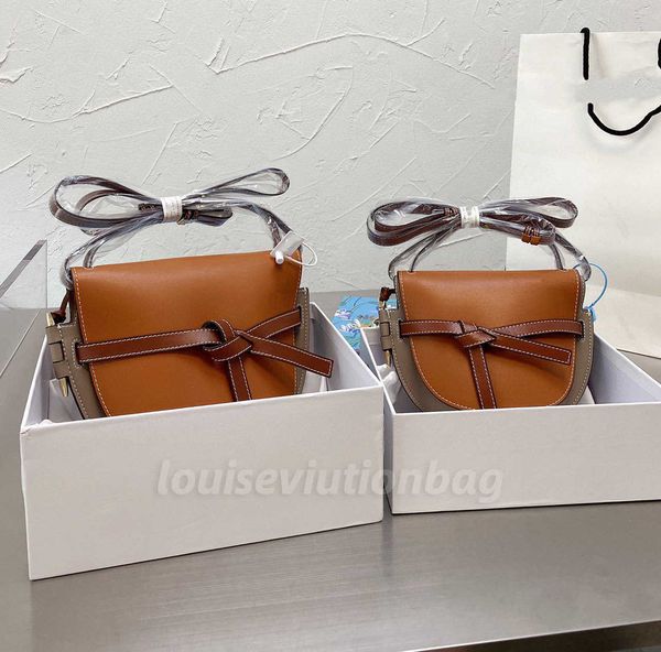 shoulder bags designer saddles bag women's shoulder handbag lowe high-end real cowhide bow clamshell wallet fashion luxury alphabet bro
shoulder bags designer saddles bag women's shoulder handbag lowe high-end real cowhide bow clamshell wallet fashion luxury alphabet bro