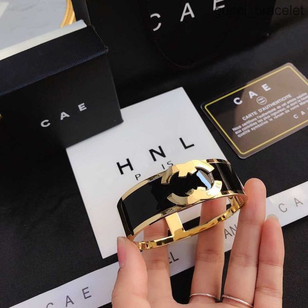 brand gold bangle famous designer bracelet fashion circle couple love bracelet luxury jewelry party birthday accessories gift box classic st, Black
brand gold bangle famous designer bracelet fashion circle couple love bracelet luxury jewelry party birthday accessories gift box classic st, Black
