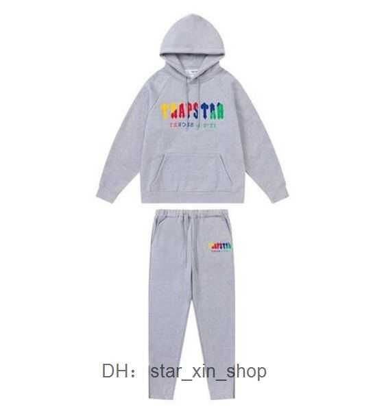 black hoodie trapstar tracksuit rainbow towel embroidery decoding sportswear men and women suit trapstar hoodie 5 ur7u
black hoodie trapstar tracksuit rainbow towel embroidery decoding sportswear men and women suit trapstar hoodie 5 ur7u