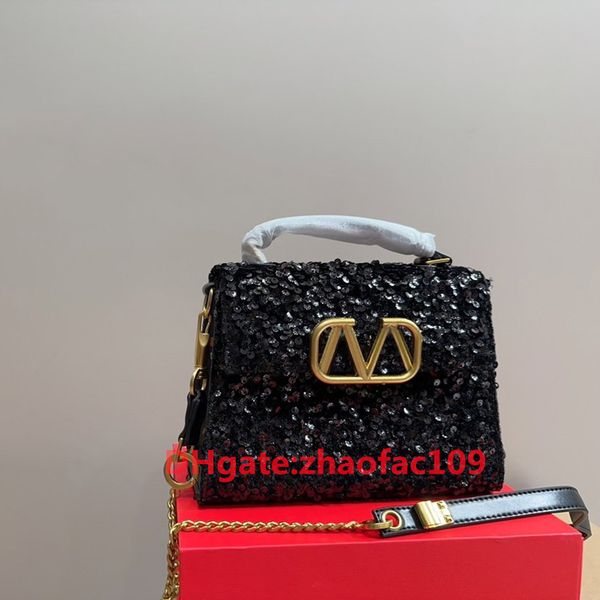 designers shoulder bags with chain women luxury loco bag evening bags leather italy brand v clutch handbags purse crossbody handbags
designers shoulder bags with chain women luxury loco bag evening bags leather italy brand v clutch handbags purse crossbody handbags