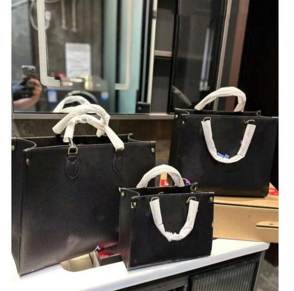 luxury totes designer bag womens handbags onthego tote bag crossbody flower ladies casual pvc genuine leather purse shoulder bags female lar
luxury totes designer bag womens handbags onthego tote bag crossbody flower ladies casual pvc genuine leather purse shoulder bags female lar