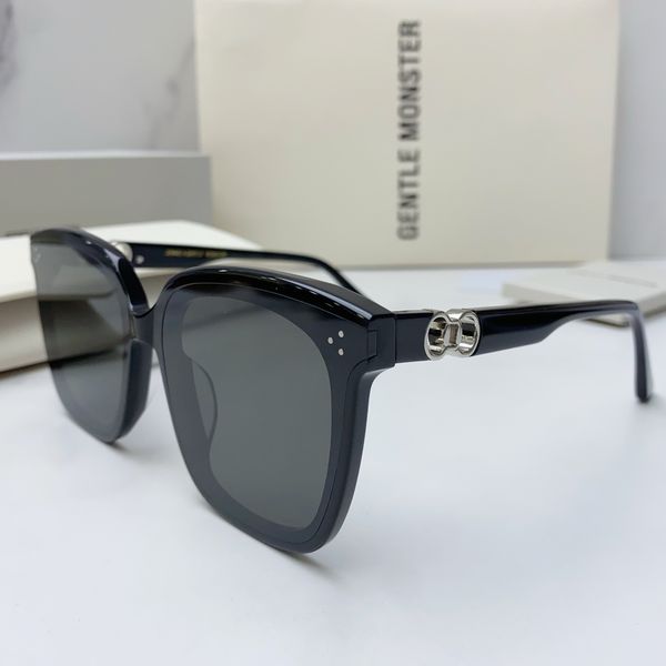 gentle monster sunglasses, sunglasses, women's advanced sense, travel sunscreen, uv protection sunglasses, 2023 new driving glasses, White;black
gentle monster sunglasses, sunglasses, women's advanced sense, travel sunscreen, uv protection sunglasses, 2023 new driving glasses, White;black