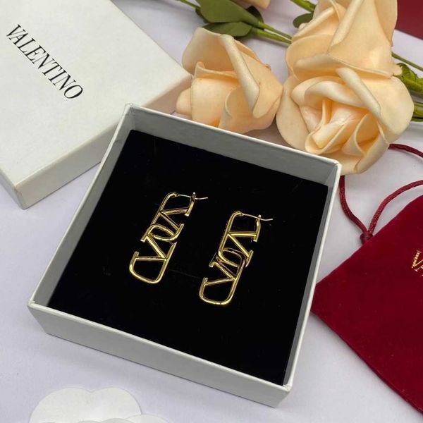 designer earstud valentino luxury high edition light and grade chinese style earstuds temperament simple ear female accessories jewelry, Golden;silver
designer earstud valentino luxury high edition light and grade chinese style earstuds temperament simple ear female accessories jewelry, Golden;silver