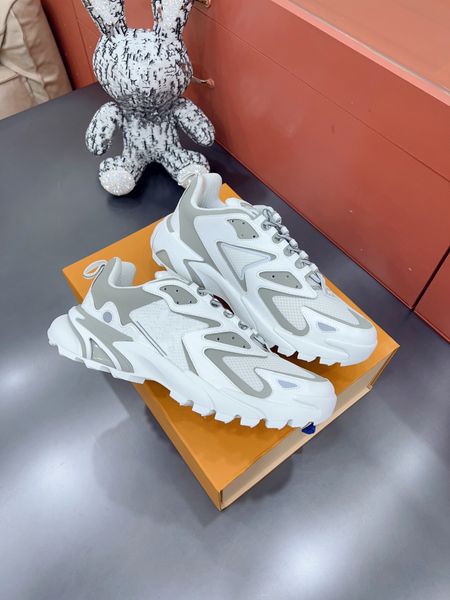 2023 designer sneakers runner tatic men shoes mesh calfskin retro sneaker fashion look outdoor running trainers splicing styling shoe, Black
2023 designer sneakers runner tatic men shoes mesh calfskin retro sneaker fashion look outdoor running trainers splicing styling shoe, Black