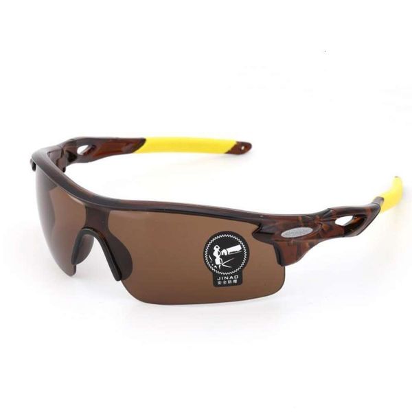colorful trendy sunglasses men and womens outdoors sunshade glasses cycling pc sports, White;black
colorful trendy sunglasses men and womens outdoors sunshade glasses cycling pc sports, White;black