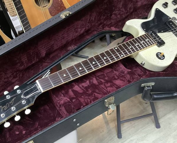 historic collection 1960 paul special sc vos tv white hiskole electric guitar as same of the pictures
historic collection 1960 paul special sc vos tv white hiskole electric guitar as same of the pictures