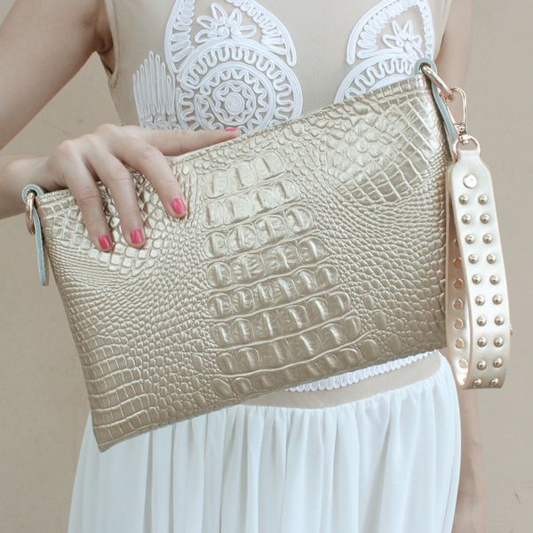 evening bags luxurious whitegold envelope bag pattern genuine leather messenger women bags crossbody bag handbag day clutch bag 230824
evening bags luxurious whitegold envelope bag pattern genuine leather messenger women bags crossbody bag handbag day clutch bag 230824