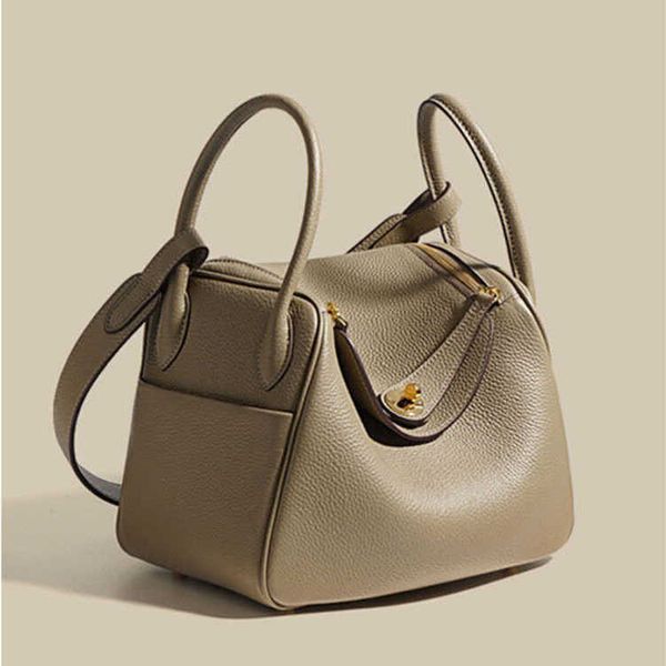 designer h ermes doctor tote bags for sale 2023 new mini bag doctors genuine leather womens pillow one shoulder crossbody handheld medic hav
designer h ermes doctor tote bags for sale 2023 new mini bag doctors genuine leather womens pillow one shoulder crossbody handheld medic hav