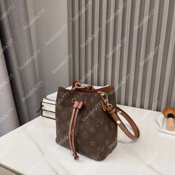 2023 luxurys designers neonoe bucket shoulder bags flower purses women tote brand letter genuine leather handbags crossbody bag 5188
2023 luxurys designers neonoe bucket shoulder bags flower purses women tote brand letter genuine leather handbags crossbody bag 5188