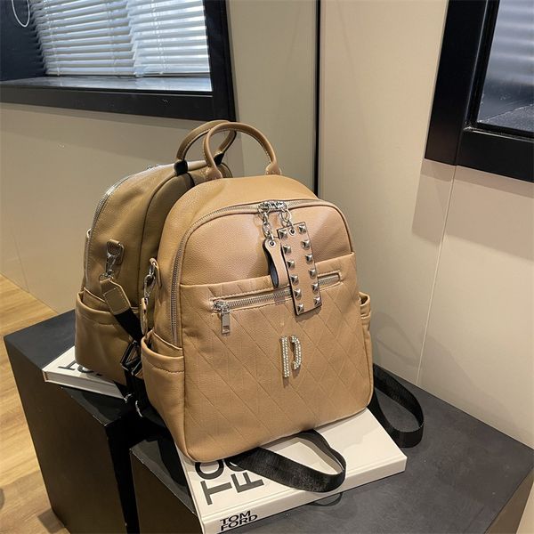 wholesale women shoulder bag 5 colors daily joker solid color embossed leather leisure backpacks personality trend rivet backpack classic di
wholesale women shoulder bag 5 colors daily joker solid color embossed leather leisure backpacks personality trend rivet backpack classic di