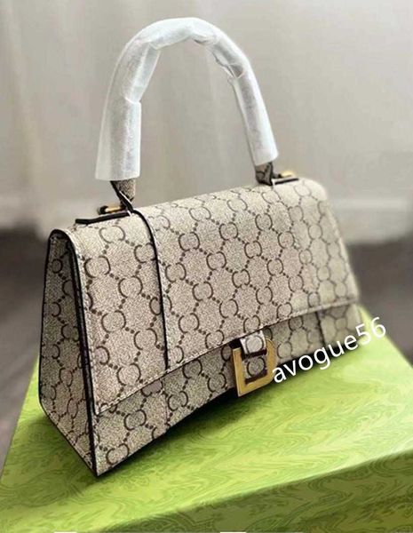 cosmetic bags cases designer bags shoulder bag handbag women fashion bagg cross body half moon luxuries genuine leather classic retro wallet
cosmetic bags cases designer bags shoulder bag handbag women fashion bagg cross body half moon luxuries genuine leather classic retro wallet