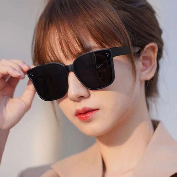 gm set of glasses short sighted sunglasses womens clip on the outside large sized polar mens driving, White;black
gm set of glasses short sighted sunglasses womens clip on the outside large sized polar mens driving, White;black