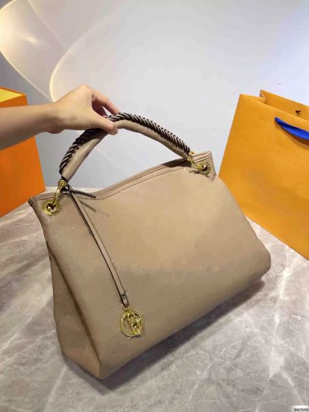 designers artsy totes purse women handbags bag fashion shopping classic embossed leather tote lady coin purses shoulder bags party clutch
designers artsy totes purse women handbags bag fashion shopping classic embossed leather tote lady coin purses shoulder bags party clutch