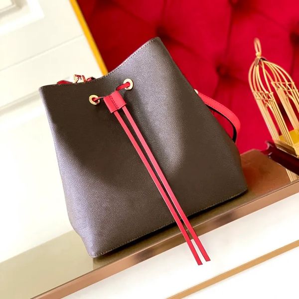 luxurys designers bag bucket shoulder bags flower purses women tote brand letter genuine leather handbags crossbody bag
luxurys designers bag bucket shoulder bags flower purses women tote brand letter genuine leather handbags crossbody bag