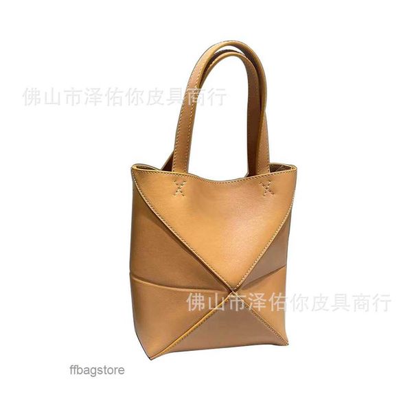 lowe women's autumn/winter totes designer geometric spain bag crossbody bags 2023 foldable tote puzzle fold advanced simple girl handhe
lowe women's autumn/winter totes designer geometric spain bag crossbody bags 2023 foldable tote puzzle fold advanced simple girl handhe