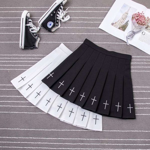 pleated skirt short black and white embroidery high waist korean style summer slimming
pleated skirt short black and white embroidery high waist korean style summer slimming