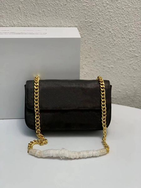 designer bag underarm leather women's one-shoulder portable diagonal baguette bag with adjustable shoulder strap stylish commuter casua
designer bag underarm leather women's one-shoulder portable diagonal baguette bag with adjustable shoulder strap stylish commuter casua