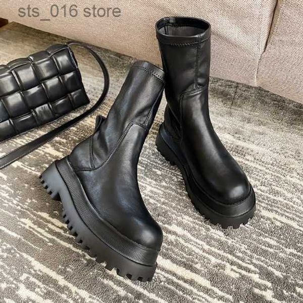 boots ladies 2022 women's platform chelsea black mid calf boots pipe autumn winter flat short leather rubber comfortable t230824
boots ladies 2022 women's platform chelsea black mid calf boots pipe autumn winter flat short leather rubber comfortable t230824