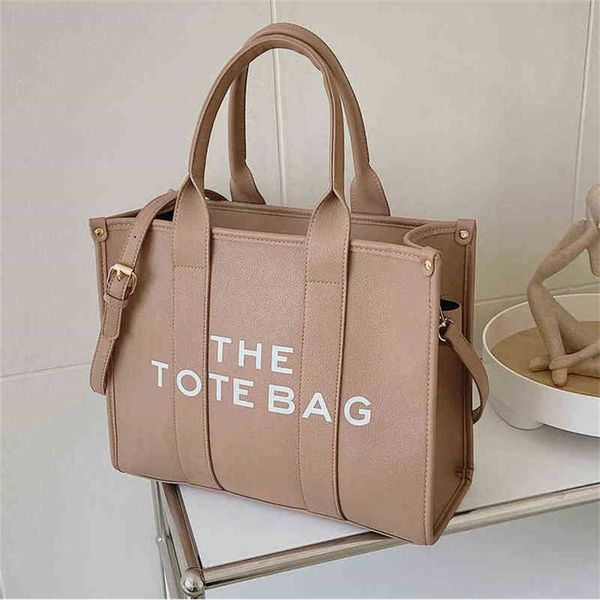 022 summer new versatile large capacity foreign style fashion messenger bag portable tote bag see 50% off outlet online
022 summer new versatile large capacity foreign style fashion messenger bag portable tote bag see 50% off outlet online