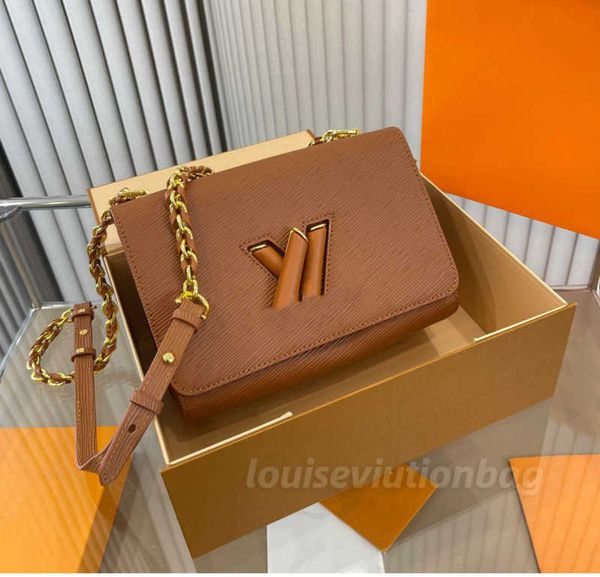 twist denim epi leather designer women shoulder bags v lock flap chain handbags twists woman crossbody bag lady pochette tote middle size bl
twist denim epi leather designer women shoulder bags v lock flap chain handbags twists woman crossbody bag lady pochette tote middle size bl