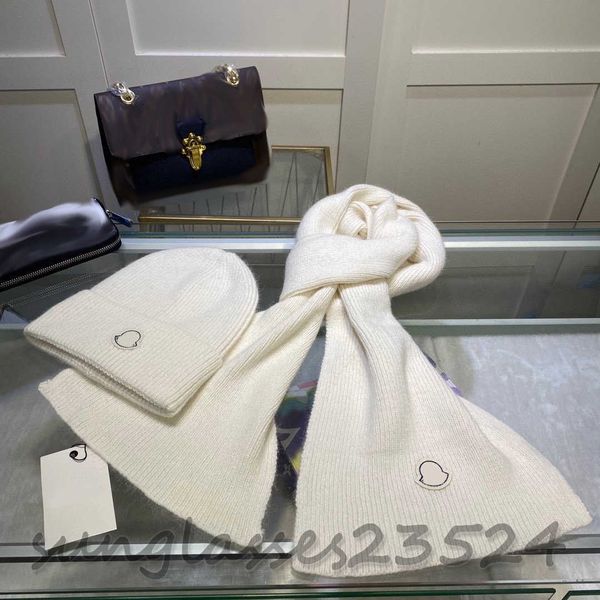 moncl-6 classic set hat and scarf, autumn and winter fashion items, comfortable, soft and warm, men and women, women's autumn and winte, Blue;gray
moncl-6 classic set hat and scarf, autumn and winter fashion items, comfortable, soft and warm, men and women, women's autumn and winte, Blue;gray