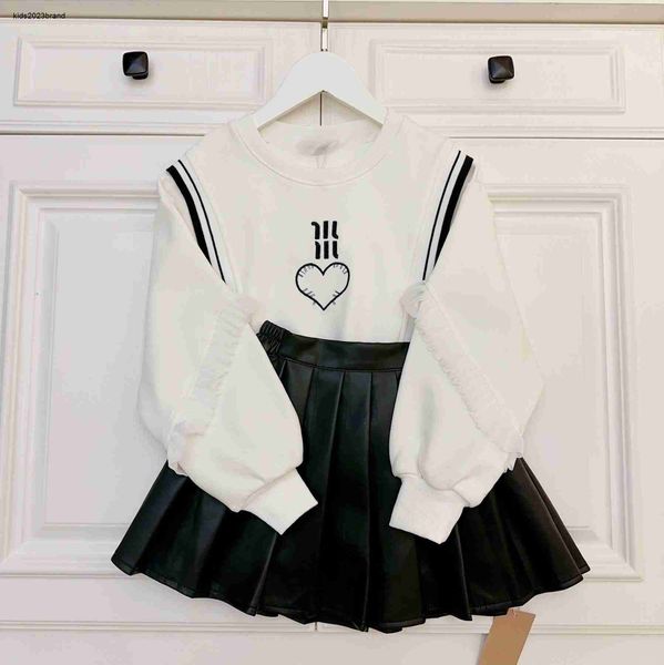 designer girls dress suits fashion baby autumn sets size 110-160 cm 2pcs embroidered logo sweater and pleated leather skirt aug24, White
designer girls dress suits fashion baby autumn sets size 110-160 cm 2pcs embroidered logo sweater and pleated leather skirt aug24, White