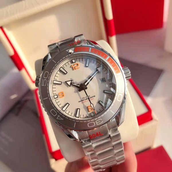 2023 new men's watch automatic mechanical watch stainless steel sapphire glass fashion watch, Slivery;brown
2023 new men's watch automatic mechanical watch stainless steel sapphire glass fashion watch, Slivery;brown