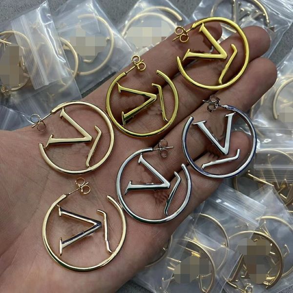 3 colors 3cm 4cm 5cm designed women exaggerated dangle hoop earring great l letter brass 18k plating ladies round earrings designer jewelry, Golden;silver
3 colors 3cm 4cm 5cm designed women exaggerated dangle hoop earring great l letter brass 18k plating ladies round earrings designer jewelry, Golden;silver