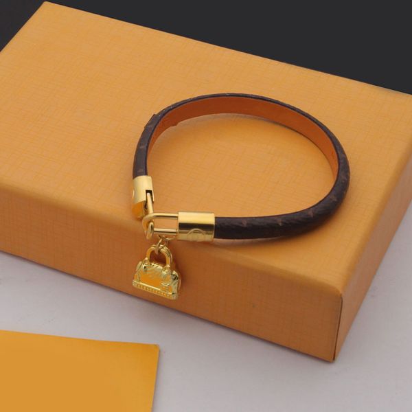 bracelet designer for women designer bracelet luxury luxury feeling high-end fashion leather bracelet hanging gold-plated titanium charm bra, Golden;silver
bracelet designer for women designer bracelet luxury luxury feeling high-end fashion leather bracelet hanging gold-plated titanium charm bra, Golden;silver
