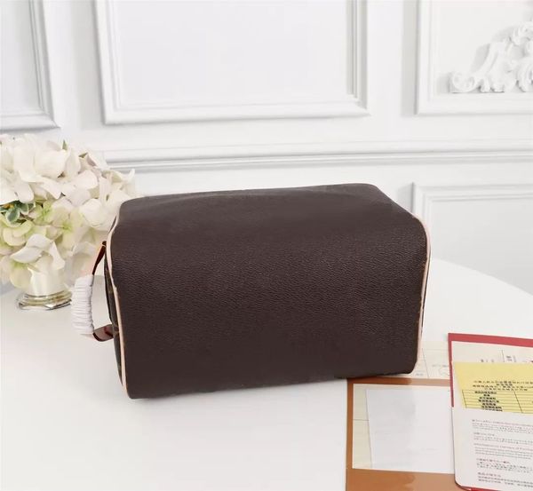 new king size toiletry bag women extra large wash bags 4758 luxurys designers make up cosmetic toilet pouch men beauty makeup case pochette, Black;red
new king size toiletry bag women extra large wash bags 4758 luxurys designers make up cosmetic toilet pouch men beauty makeup case pochette, Black;red