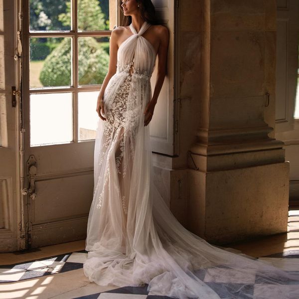 illusion halter mermaid wedding dresses lace appliques beaded bridal gown ruched pleat tulle bohemian robe de mariee, White
illusion halter mermaid wedding dresses lace appliques beaded bridal gown ruched pleat tulle bohemian robe de mariee, White