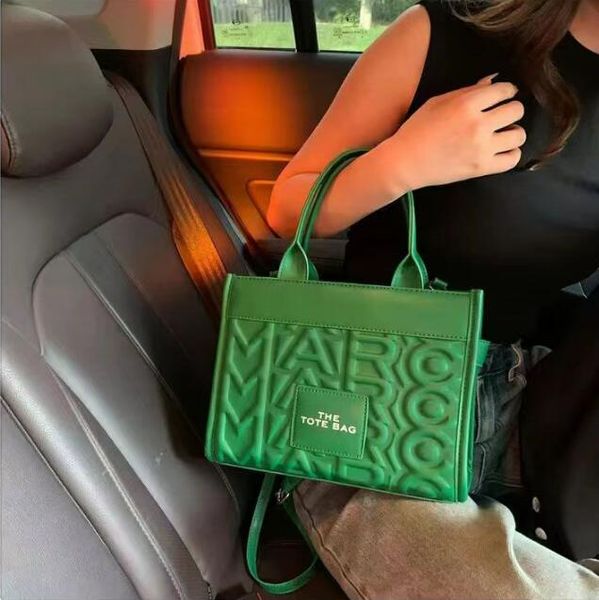 2023 high end fashion handbag designer beach travel handbag shoulder bag handbag casual handbag 5a quality 46 colors
2023 high end fashion handbag designer beach travel handbag shoulder bag handbag casual handbag 5a quality 46 colors