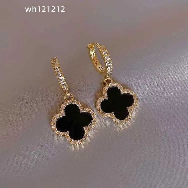 designer earrings four-leaf clover earrings for women senior classic small fragrant wind earrings new clover earrings 18k gold light luxury, Golden;silver
designer earrings four-leaf clover earrings for women senior classic small fragrant wind earrings new clover earrings 18k gold light luxury, Golden;silver