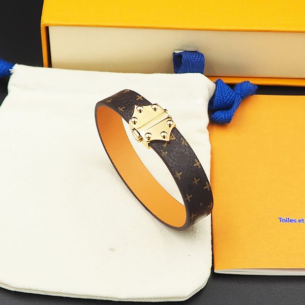 simple luxury bracelet designer bracelet for women leather bracelets woman jewelry for womens charm bracelet bangle brand jewelry christmas, Golden;silver
simple luxury bracelet designer bracelet for women leather bracelets woman jewelry for womens charm bracelet bangle brand jewelry christmas, Golden;silver