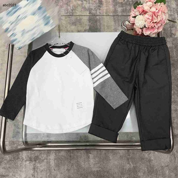 new designer baby autumn sets kids tracksuits brother and sister suit size 100-150 cm 2pcs splicing design of sweaters and suit pants aug24, White
new designer baby autumn sets kids tracksuits brother and sister suit size 100-150 cm 2pcs splicing design of sweaters and suit pants aug24, White
