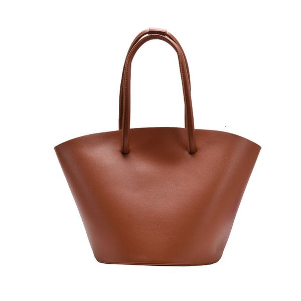 evening bags tassel messenger bag for women trend lingge embroidery camera female shoulder bag fashion chain ladies crossbody bags 230825
evening bags tassel messenger bag for women trend lingge embroidery camera female shoulder bag fashion chain ladies crossbody bags 230825