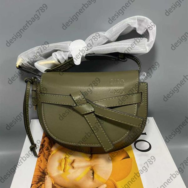 high-end designer saddles lowe brand crossbody handbag women's clamshell leather wallet bow shoulder strap alphabet embroidery messenge
high-end designer saddles lowe brand crossbody handbag women's clamshell leather wallet bow shoulder strap alphabet embroidery messenge