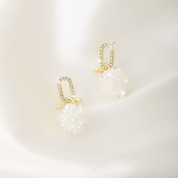 plated 925 silver luxury brand designers letters stud geometric famous women round crystal rhinestone earring wedding perty jewerlry circula, Golden;silver
plated 925 silver luxury brand designers letters stud geometric famous women round crystal rhinestone earring wedding perty jewerlry circula, Golden;silver