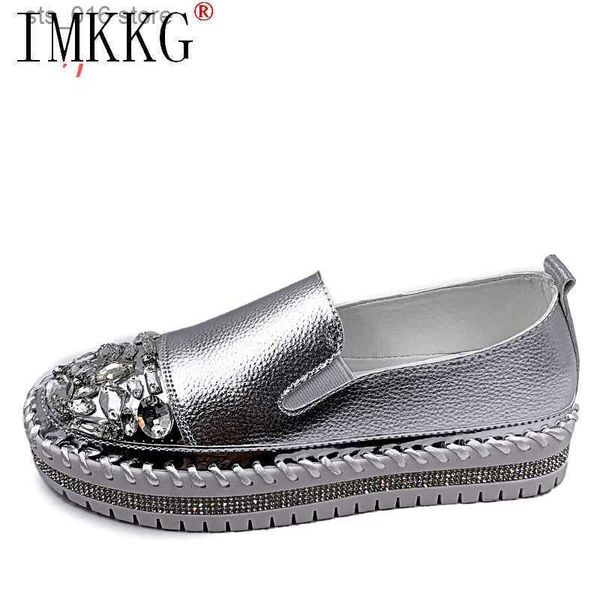 dress shoes 2021 crystals round toe leather flats shoes women silver bling loafers couple platform shoes woman flat with students size 43 t2, Black
dress shoes 2021 crystals round toe leather flats shoes women silver bling loafers couple platform shoes woman flat with students size 43 t2, Black