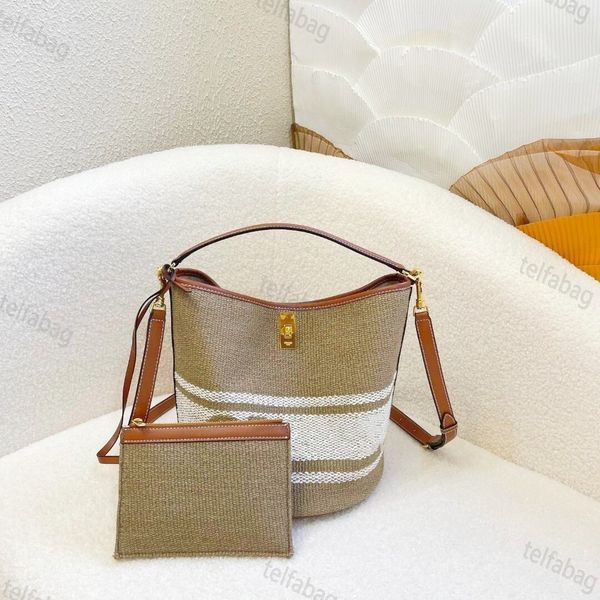 travel messenger summer beach shoulder bag wicker woven female tote straw bag casual rattan women handbags large capacity lady buckets remov
travel messenger summer beach shoulder bag wicker woven female tote straw bag casual rattan women handbags large capacity lady buckets remov