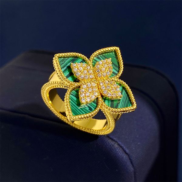 2023 new brand luxury four leaf clover designer band rings for women girls sweet flower shining crystal diamond love ring party wedding jewe, Silver
2023 new brand luxury four leaf clover designer band rings for women girls sweet flower shining crystal diamond love ring party wedding jewe, Silver