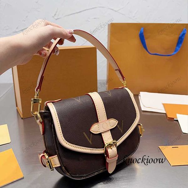 handbags designer bags luxury bags printed two color splicing shoulder bag removable shoulder strap crossbody bag women's daily matchin
handbags designer bags luxury bags printed two color splicing shoulder bag removable shoulder strap crossbody bag women's daily matchin