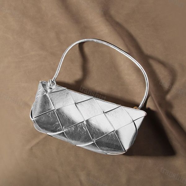 23ss luxury designer bags leather handbag woman's mini jodie sheepskin woven horn knotted bag underarm women's versatile fashion c
23ss luxury designer bags leather handbag woman's mini jodie sheepskin woven horn knotted bag underarm women's versatile fashion c